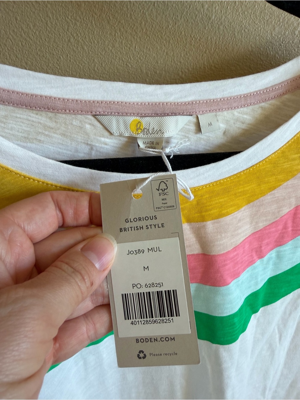 Boden Women’s Jersey Tee Rainbow Yoke NWT - Picture 4 of 7